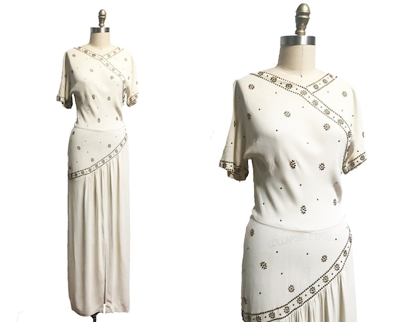 white gold studded dress Vestido Maxi Con Adornos Cleo - Blanco/Dorado