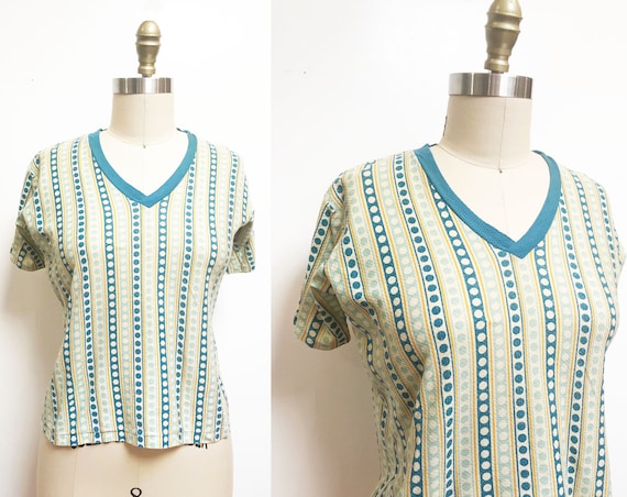 Vintage Rare 1960s 1950s T-shirt - Polka Dot V Ne… - image 1