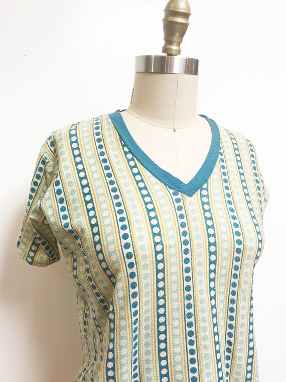 Vintage Rare 1960s 1950s T-shirt - Polka Dot V Ne… - image 3