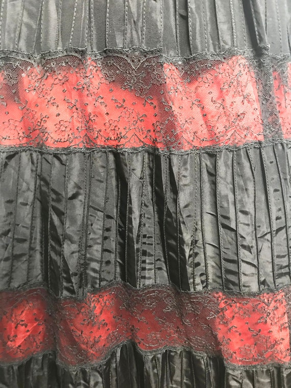 Vintage 1950s Black Red Lace Dress - Full Skirt S… - image 3