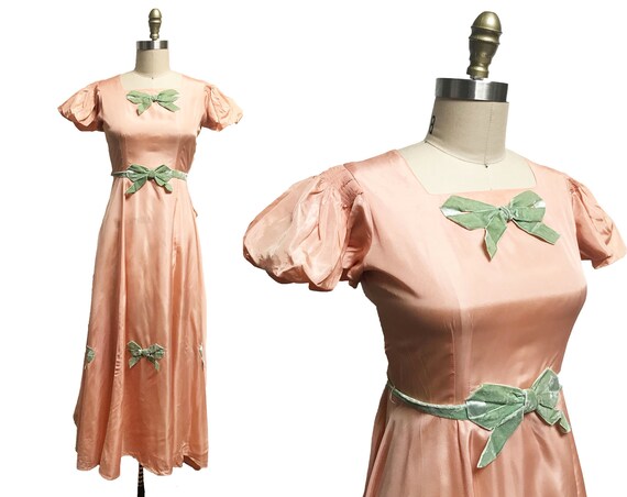 Vintage 1930's Light Pink Green Velvet Bow Dress-