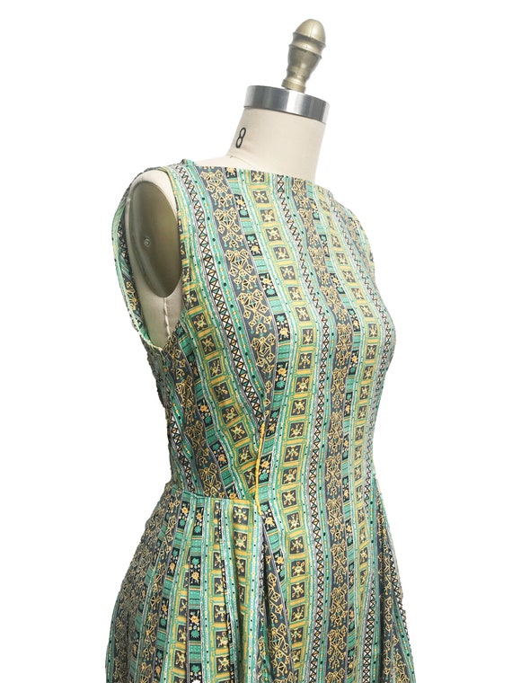 vintage 1950s Novelty Print Cotton Dress - Green … - image 3