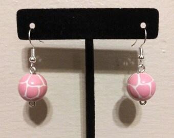 Valentine&#39;s Day 1.5&quot; Women&#39;s Bubblegum Pink Giraffe Print Animal Print Small Round Beaded Valentine&#39;s Day Pink Aesthetic Dangle Earrings