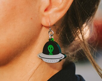 UFO Dangle Earrings - Stainless Steel Flying Saucer with Green Alien