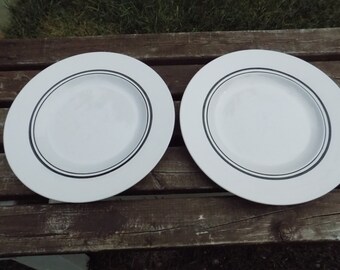 2 RetroneU Let's Eat Lunch Dessert Dishes 9.25 inches White black