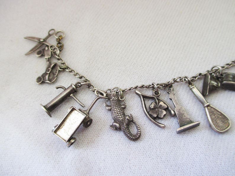 Vintage Sterling SIlver bracelet with 16 charms Awesome Estate find COMBINED SHIPPING image 3