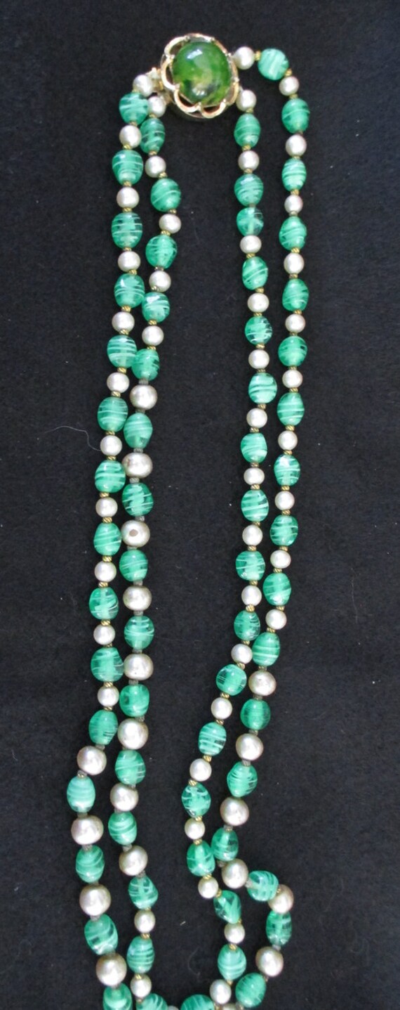 Vintage Retro Glass Beaded and Faux Pearl Necklace