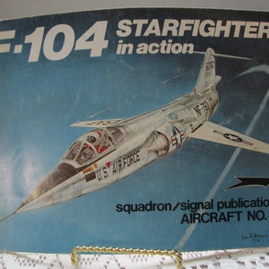 Vintage 1974 Gunslingers in Action Aircraft #14 Book by Lou Drendel Squadron/Signal Publication - Estate find!  COMBINED SHIPPING