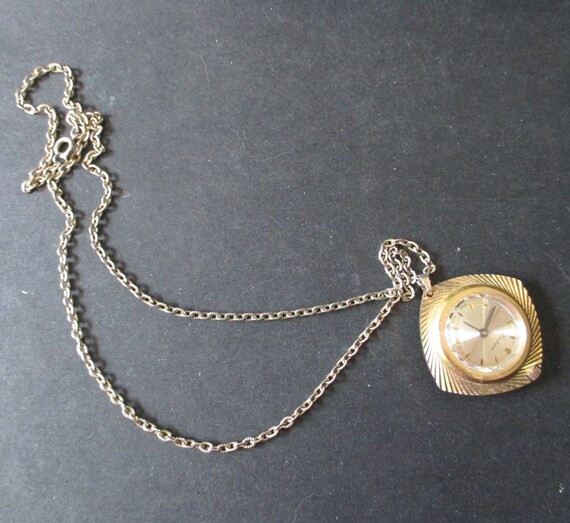 Vintage Retro Endura Watch Necklace With Mirror 22 Inch - Endura Pendant Watch