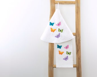 Geborduurde ronde handdoeken vlinders. Vingertoppen hangende handdoek voor de badkamer. Frisse zomerkeukendoeken met vlinderdecor