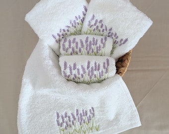 Set lavender field embroidered washcloths. Floral botanical embroidery wash cloth. Soft small towel. Square cloths for bathroom, bidet.