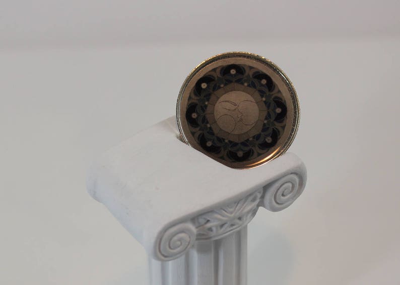 Isla de la Luna Brooch 2-300 Islas de la Luz moon goddess festive blue silver grey jewellery women gift round accessory