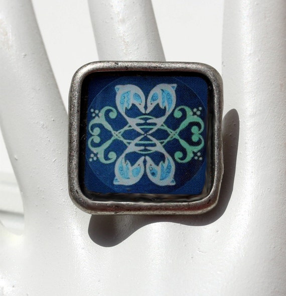 Ring with Dark Blue Dolfin Mandala in Square Setting, Dolphin Icon Statement Jewelry for Love and Friendship, Anniversary Gift Idea