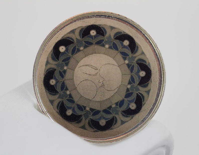 Isla de la Luna Brooch 2-300 Islas de la Luz moon goddess festive blue silver grey jewellery women gift round accessory