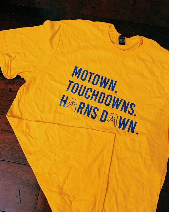WVU Horns Down Classic Tee Fútbol Deportes Universitarios Etsy