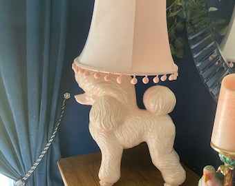 Lámpara de mesa Caniche rosa - DISPONIBLE