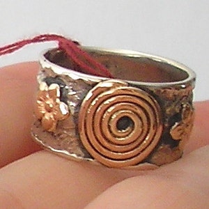 Gold Spiral and flowers, , on a Band ring, Sterling silver ring, wedding ring