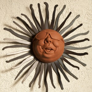 Small Cement Sun face "Sunglass" on Bent Metal Ray