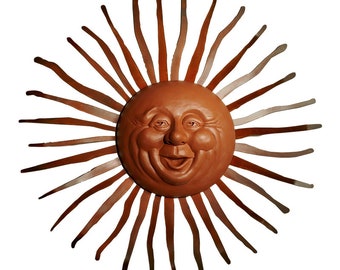 Happy Sun Face en Metal Bent Ray por Elizabeth Keith Designs