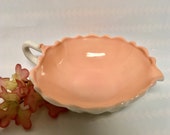 Vintage Fire-King Vitrock Oyster And Pearl Loop Handle Peach Candy Dish, 1940s Collectible French Farmhouse Decorative Feminine