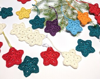 Adornos de estrellas de algodón tejidos a mano