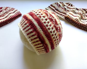 Gorro de bebé prematuro caleidoscópico tejido a mano, de algodón orgánico y lana merino lavable.