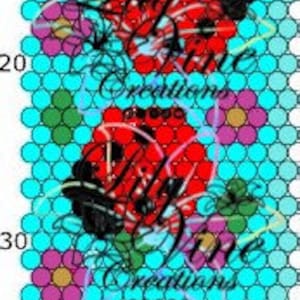 Pode incluir: Um padrão de contas com fundo turquesa e um desenho repetido de joaninhas vermelhas com manchas pretas e o texto "Lilly Divine Creations".
