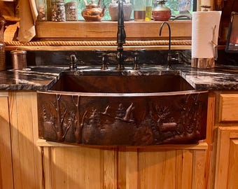 33" Woodland Rounded Front One Well Copper Farmhouse Kitchen Sink in Rio Grande Patina with Woodland Design Apron - VARIABLE Bowl Options