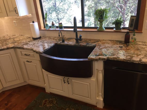 33 Rounded Front Hand Hammered One Well Copper Farmhouse 33 Rounded Front Hand Hammered One Well, Copper Farmhouse Sink Clearance