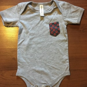 Donut Baby Pocket One Piece in Heather Gray / Baby / You Enjoy My Shirt FINAL SALE afbeelding 1