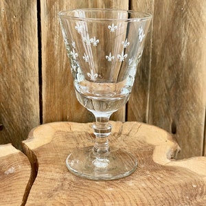 Vintage Fleur-de-Lis Sherry Glass