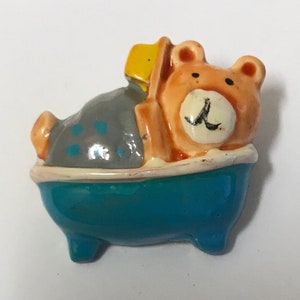1980s Bear Bathtub PIN vintage hat lapel retro from old shop whimsical bubble bath scrub brush girly girl Taiwan plastic brooch fanciful