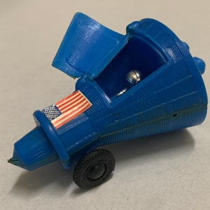 LP Space toy Imperial Apollo Moon Exploring 1970 Blue Mercury capsule module spacecraft pod mini Hong Kong plastic astronaut US Flag vintage