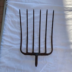 Vintage Austria Pitchfork 6 prong tine iron rusty patina Potato old farm barn garden decor art tool rustic decoration agriculture holder 10