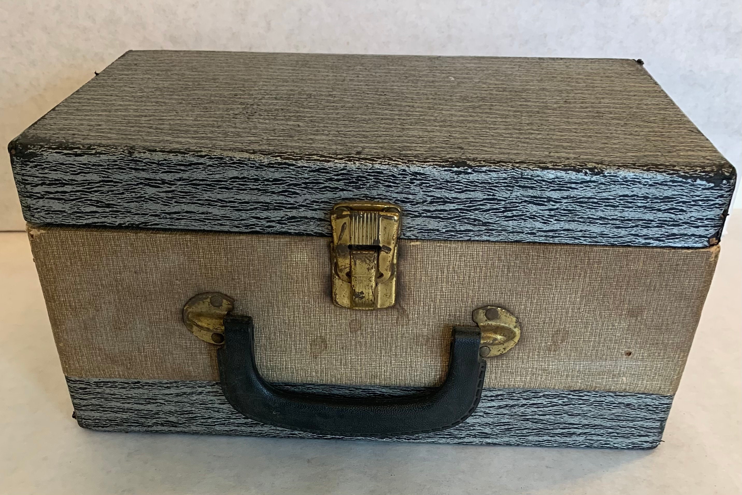 1950's Child's Suitcase Small Classic up Cycle Hard Case Retro