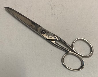 Vintage VOSS USA Cutlery Co Scissors Shears 5 1/8 inch small Chrome Steel cuts nicely embroidery thread art crafts sewing paper 2 1/4" blade