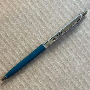 Paper Mate vintage Double Heart Profile Pearlescent mica Green Silver Chrome slim Grip 1 Ball Point Ink Pen Mexico bright writes clicker
