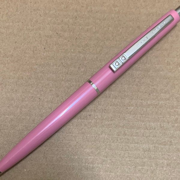 Rare Paper Mate vintage Malibu Double Heart Ball Point Ink Pen Soft Pink Mexico working 1980s plastic click retro student school office prop