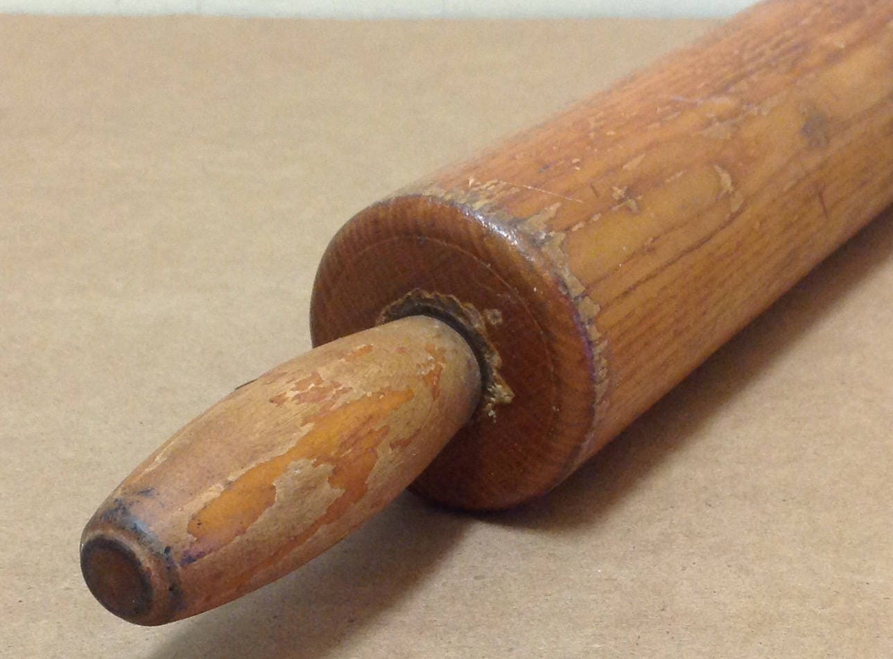 Solid Wooden Rolling Pin, No Dowel, Vintage Wood Roller, Vintage Kitchen,  Retro 1950's Kitchen Decor, 18 L Pastry Roller, Free USA Ship 