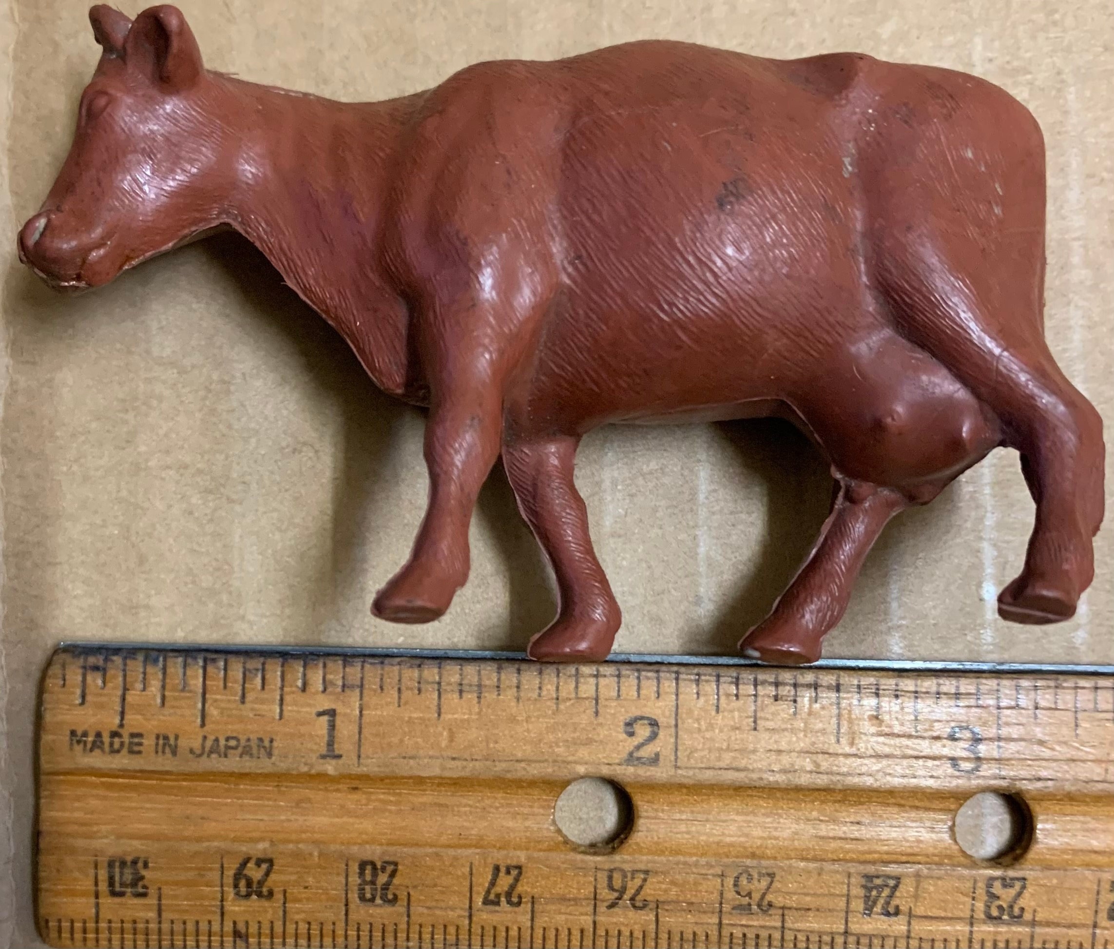 Figurine Ancienne En Celluloid - Vache Vintage En Plastique Peint - Occasion