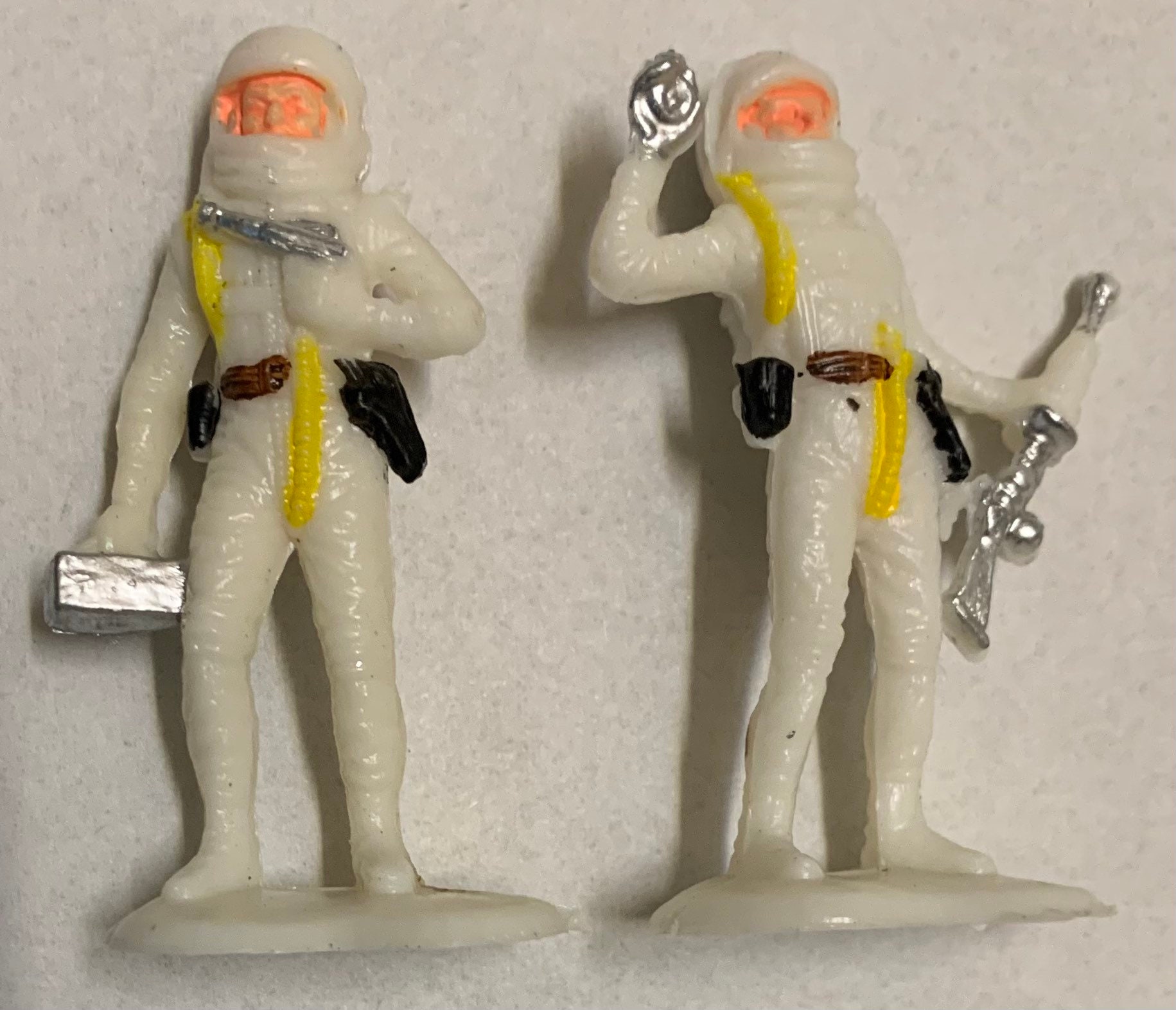 LP Space Toy Complete Set of 8 Spaceman Astronaut White 1/32