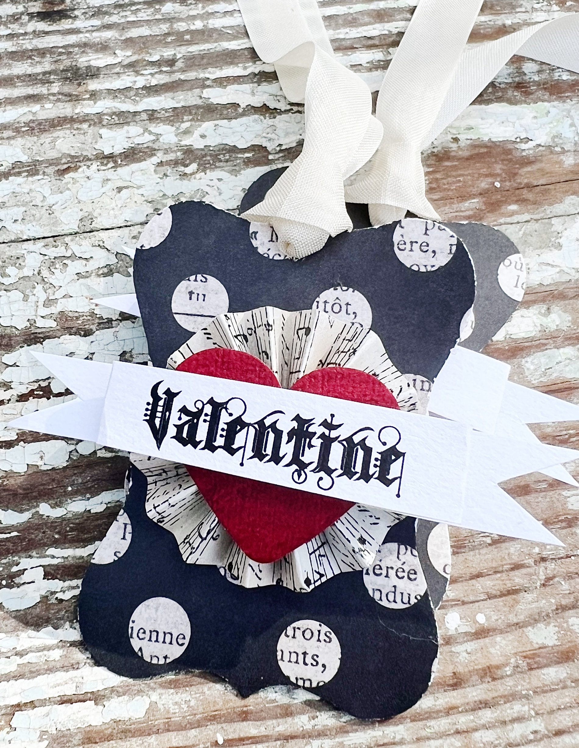 VALENTINE Polka Dot Bracket Gift Tags Paper Rosette RED Heart French