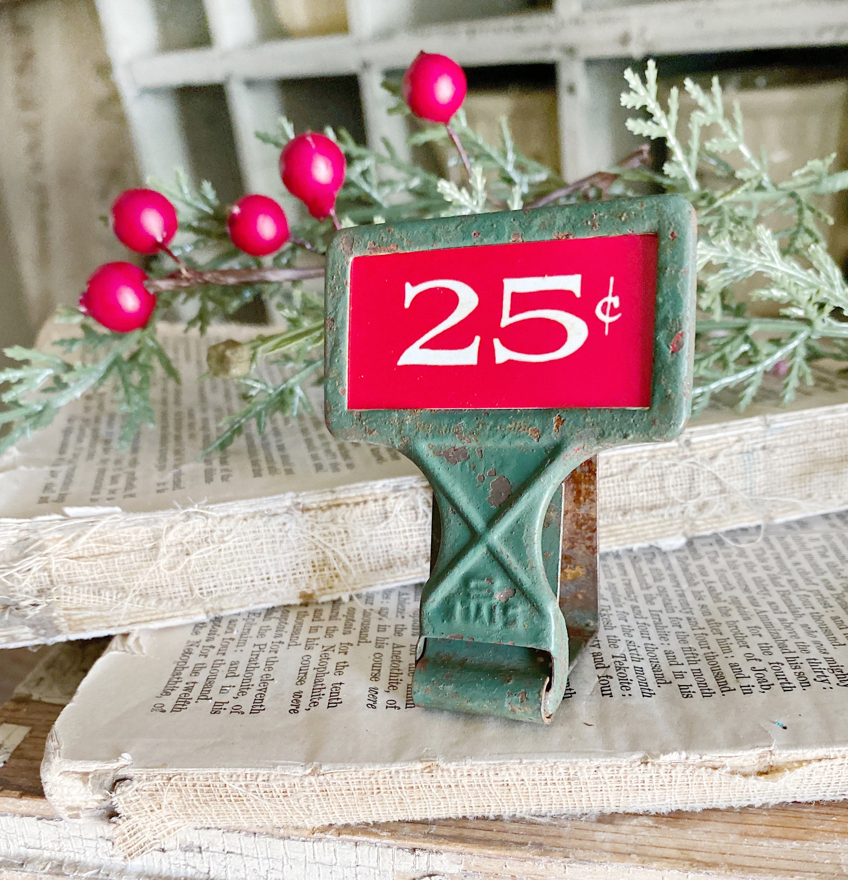 Vintage Metal Price Tag Holder GREEN with RED 25 Cent Antique Mercantile Shelf Clip Numbers