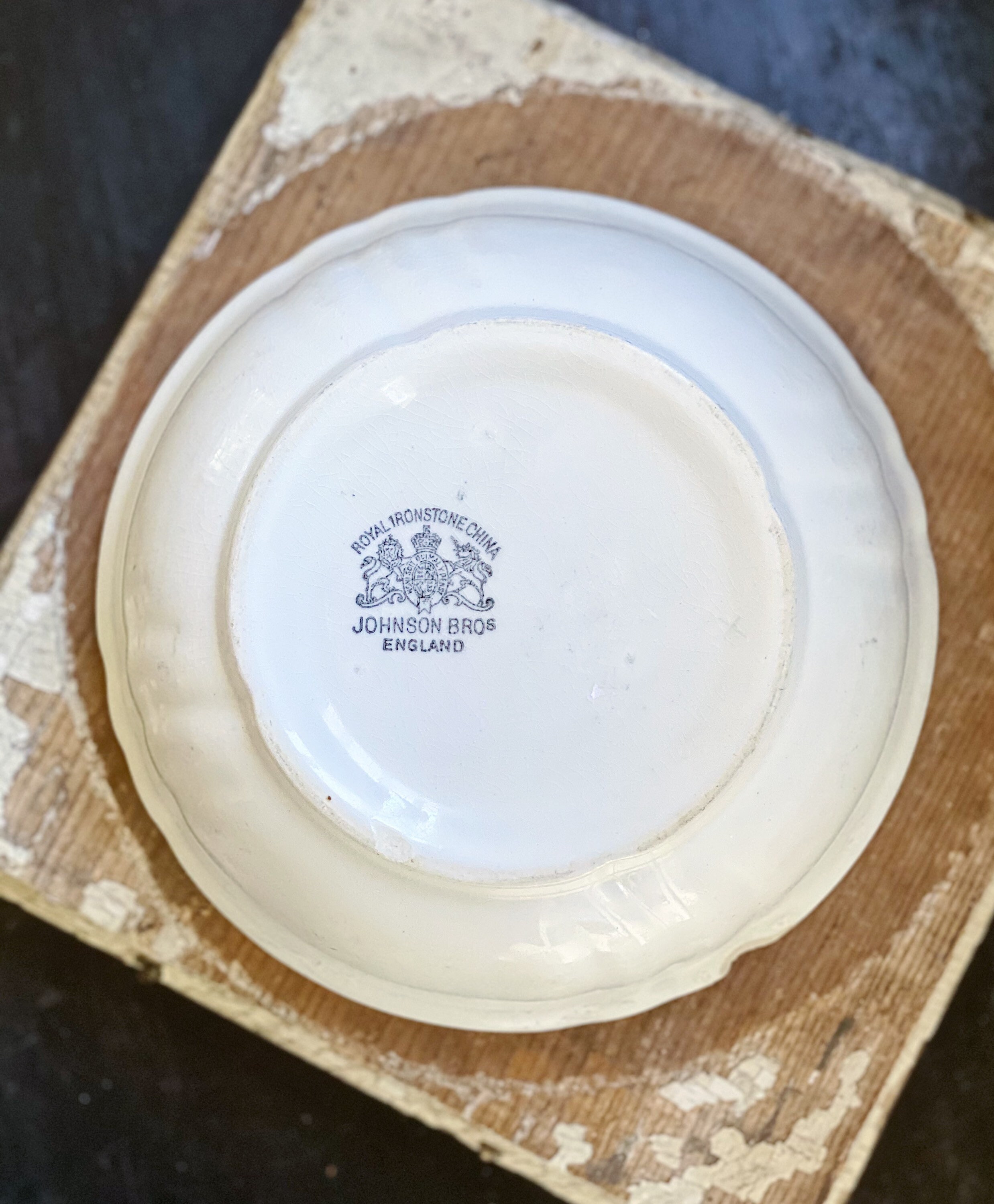 Antique White Ironstone Bowl Lady Finger Scallop Footed Royal Ironstone