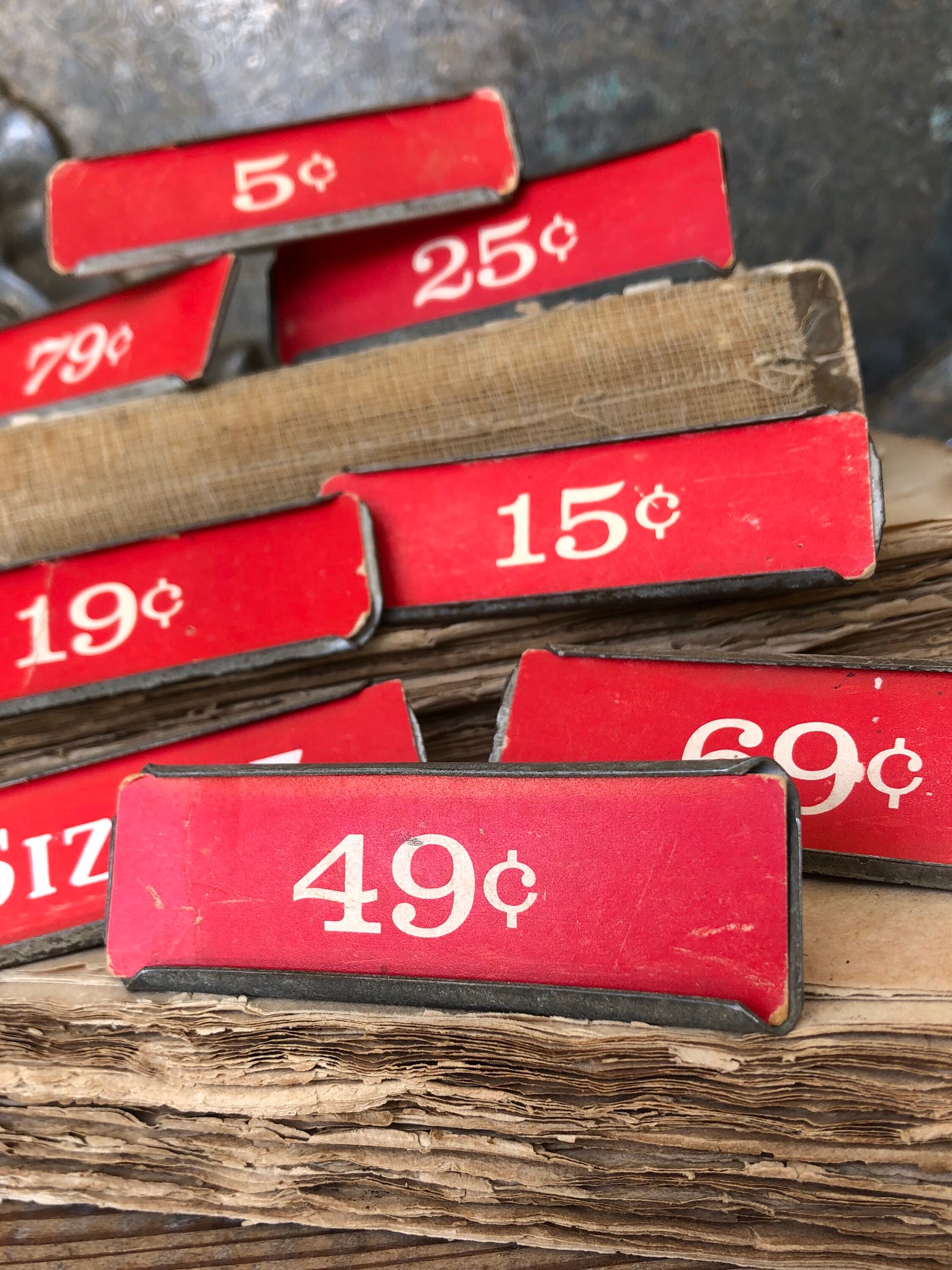 Vintage Metal Price Tag Holder RED Mercantile Shelf Clip Numbers Industrial Sign Farmhouse Decor