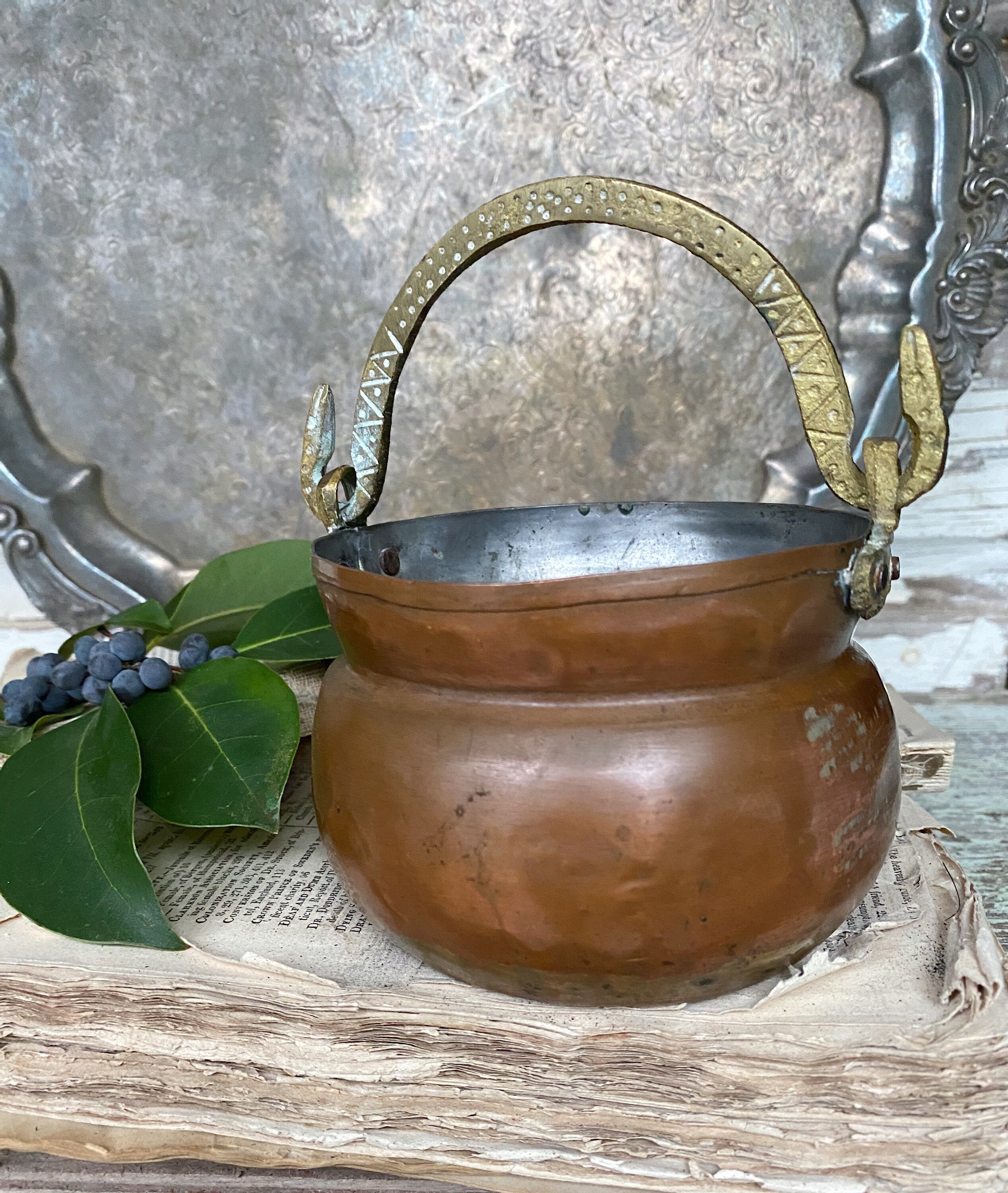 Vintage COPPER Pot Bowl with Brass Handles Farmhouse Decor Fixer Upper