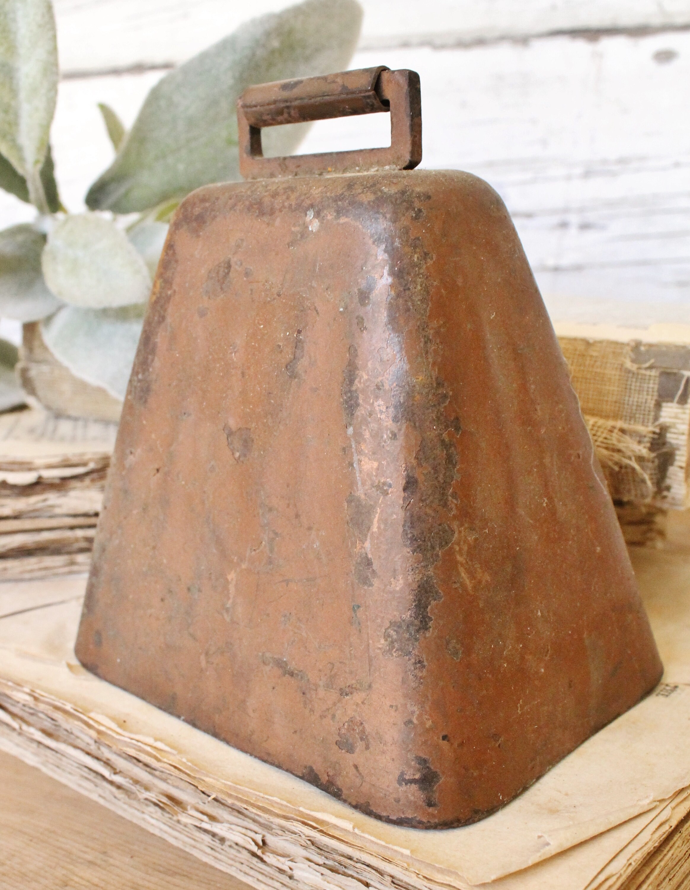 Vintage Cow Bell LARGE Livestock Barn Salvage Rusty Industrial Farmhouse Decor Fixer Upper Decor