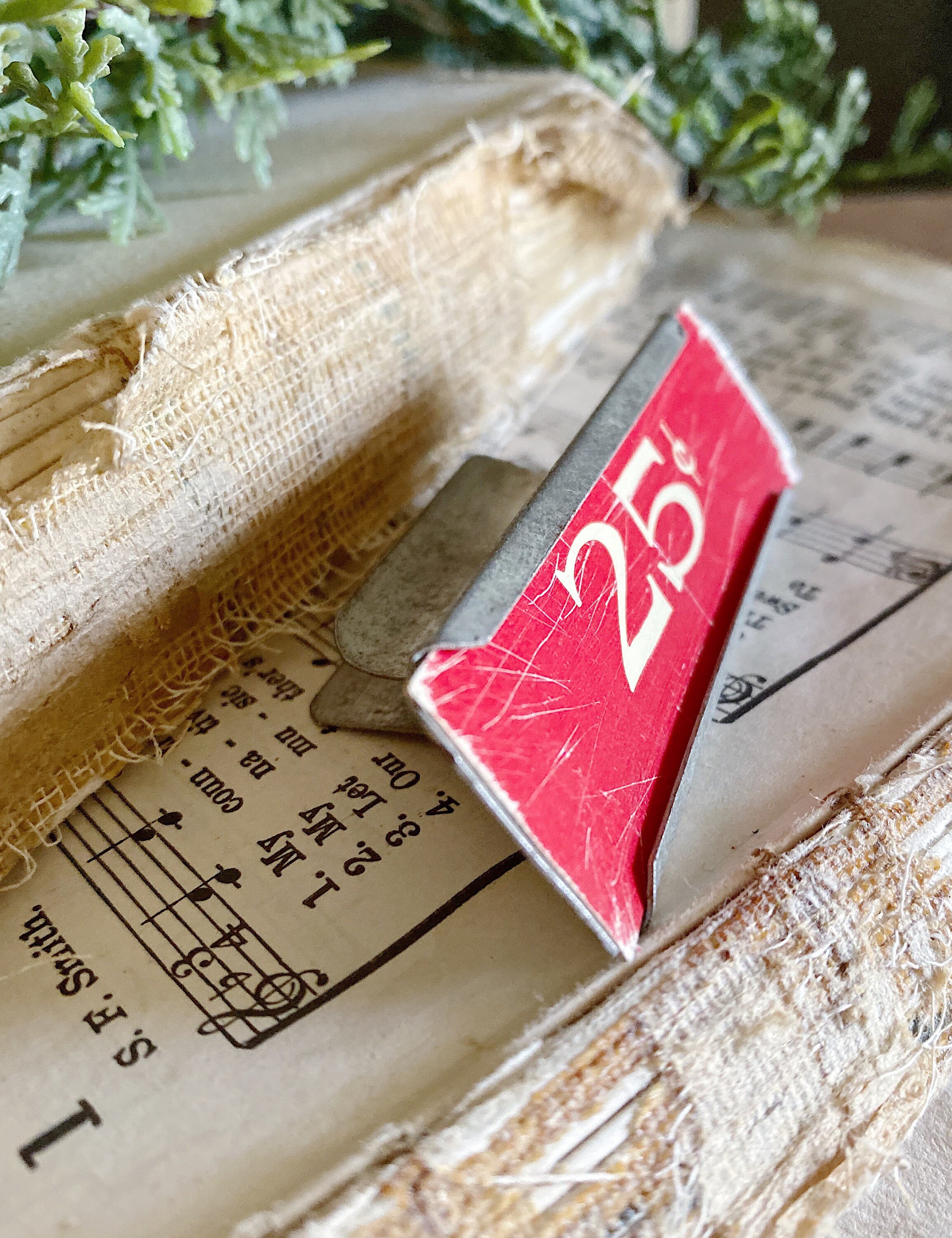 Vintage Metal Price Tag Holder RED 25 CENT Mercantile Shelf Clip