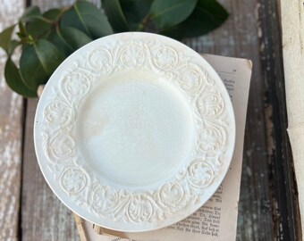 Antique Creamy White Ironstone Plate WEDGEWOOD PATRICIAN Farmhouse Decor Scallop Stained Crazed Grungy ENGLAND