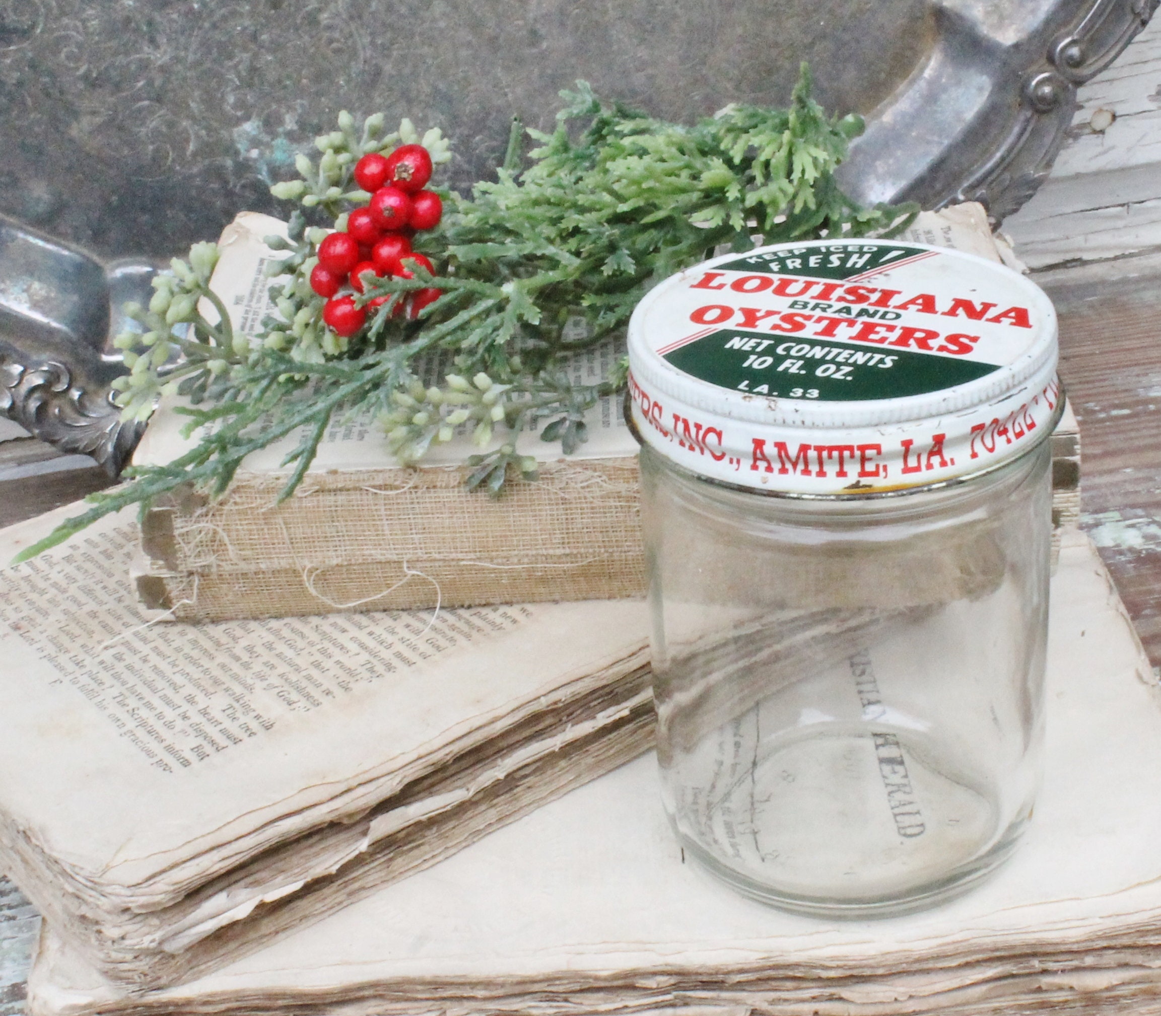 Vintage OYSTER Glass Jar with Lid RED GREEN Container Farmhouse Decor